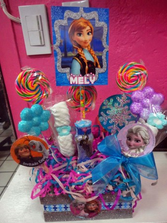 CENTRO DE MESA FROZEN